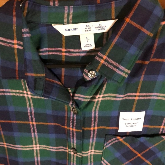 Ladies plaid button up - Picture 2 of 3